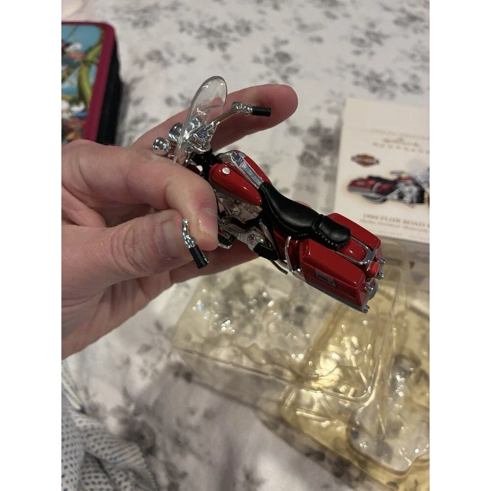 Hallmark Keepsake Ornament 94 FLHR Road King Harley Davidson Motorcycle See Pics